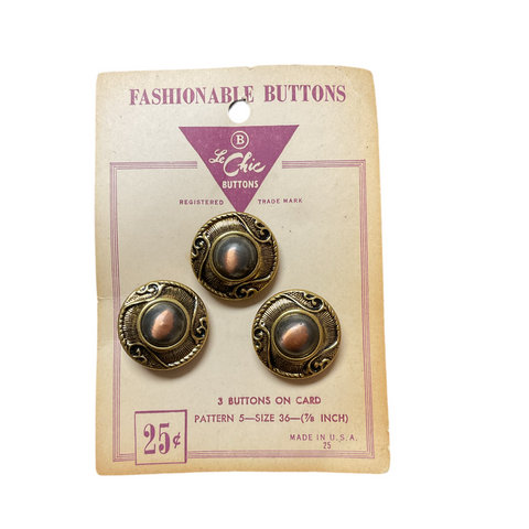 Vintage Le Chic Metal Gold Tone Buttons 3 on Original Card