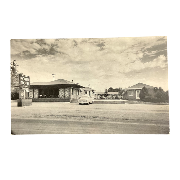 1960s Viintage Postcard Royal Motel McCook Nebraska