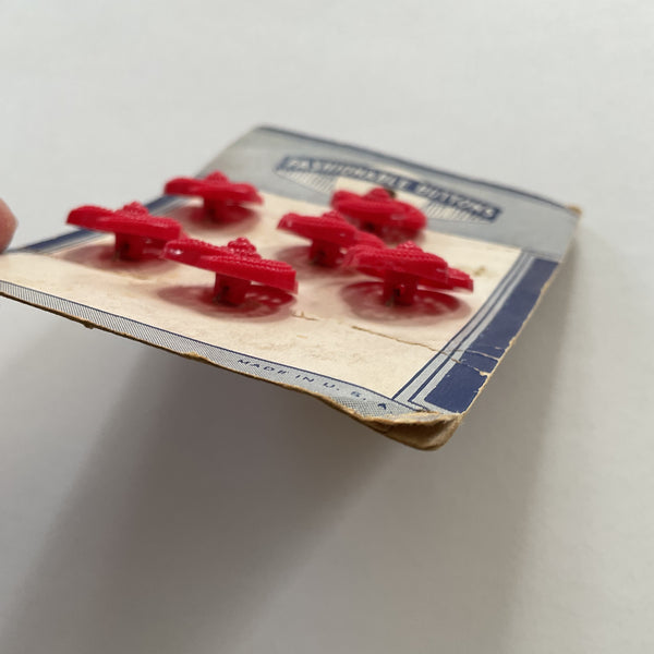 Vintage Le Chic Novelty Red Flower 6 Buttons on Original Card