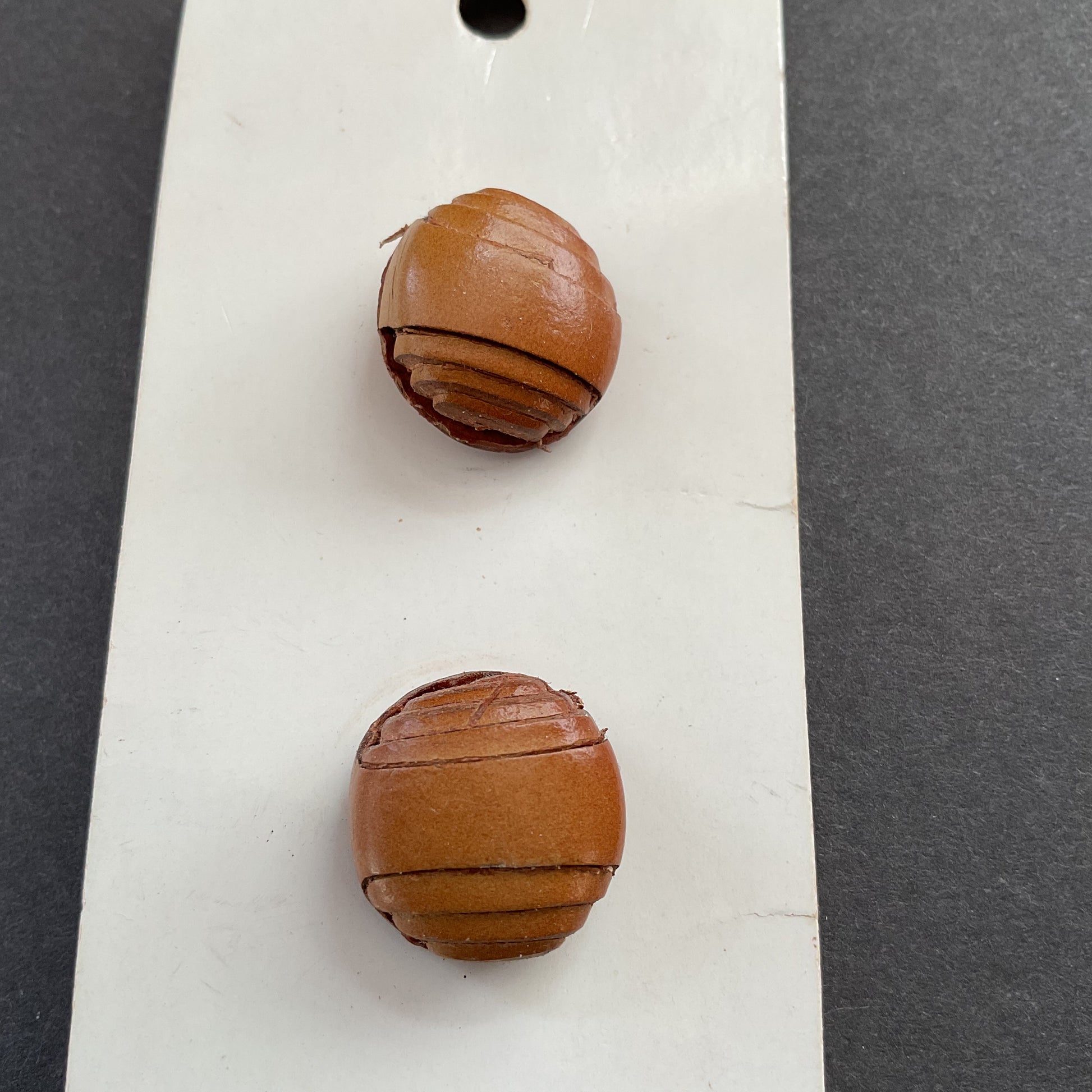 JHB Imports 5/8 Shank Buttons 2 on Card Faux Brown Leather - Avid Vintage