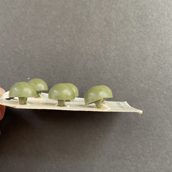 Vintage Le Chic Moss Green Shank Buttons 6 on Card