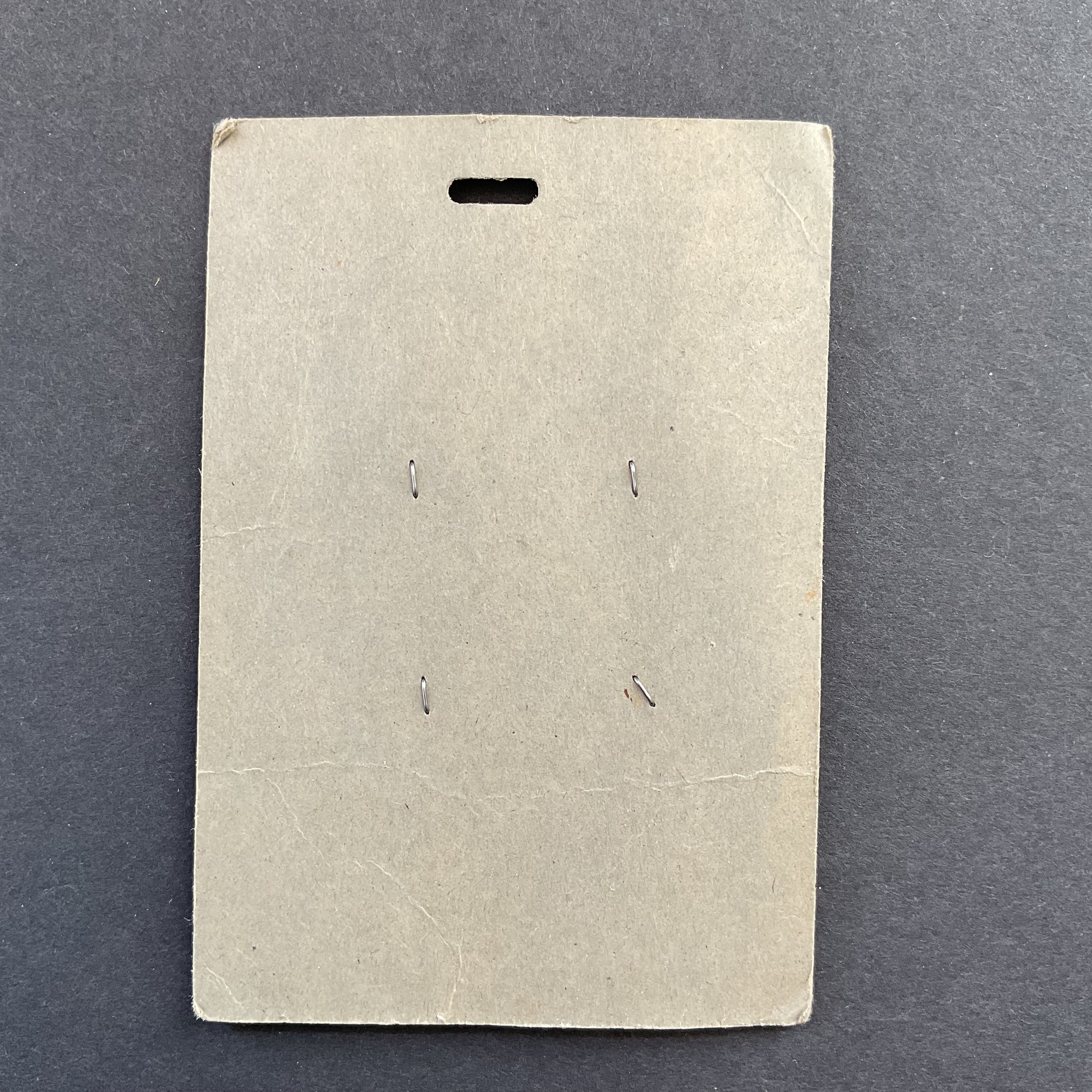 Vintage Buttons 2 Hole Green 7/8 Ultra Kraft 4 on Card - Avid Vintage