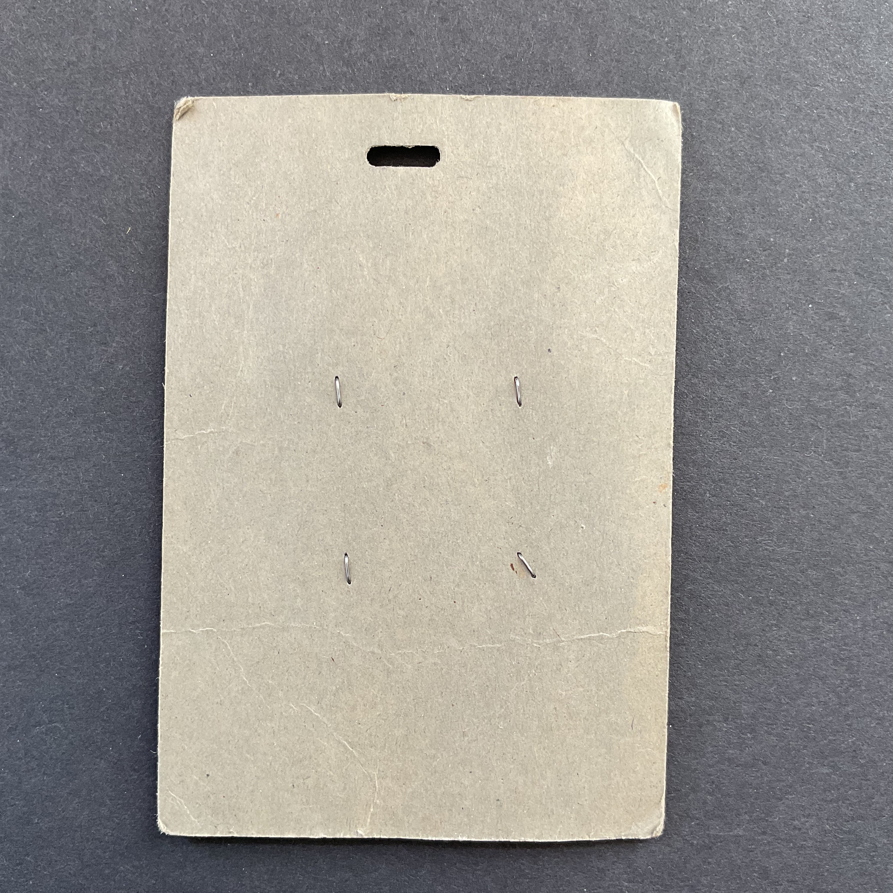 Vintage Buttons 2 Hole Green 7/8 Ultra Kraft 4 on Card - Avid Vintage