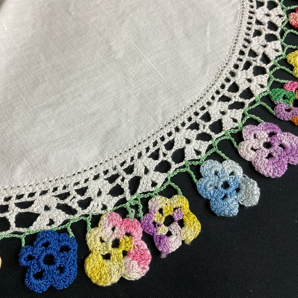 Vintage Hand Crochet Round Doily Variegated Flower Edge