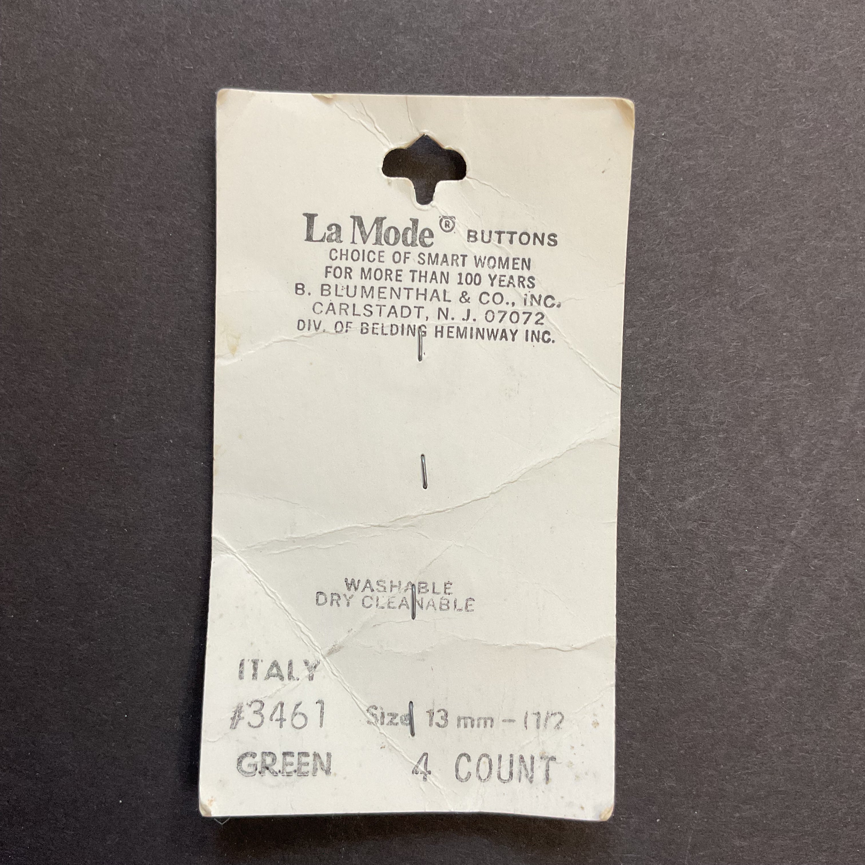 Vintage 3461 La Mode 1/2 Shiny Green 4 Hole Buttons 4 on Card