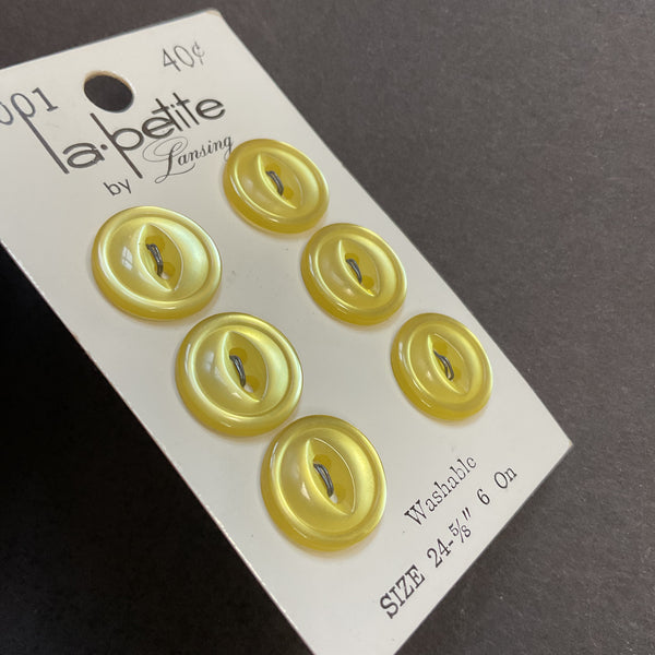 Vintage 5001 La Petite 5/8 Yellow 2 Hole Buttons 6 on Button Card