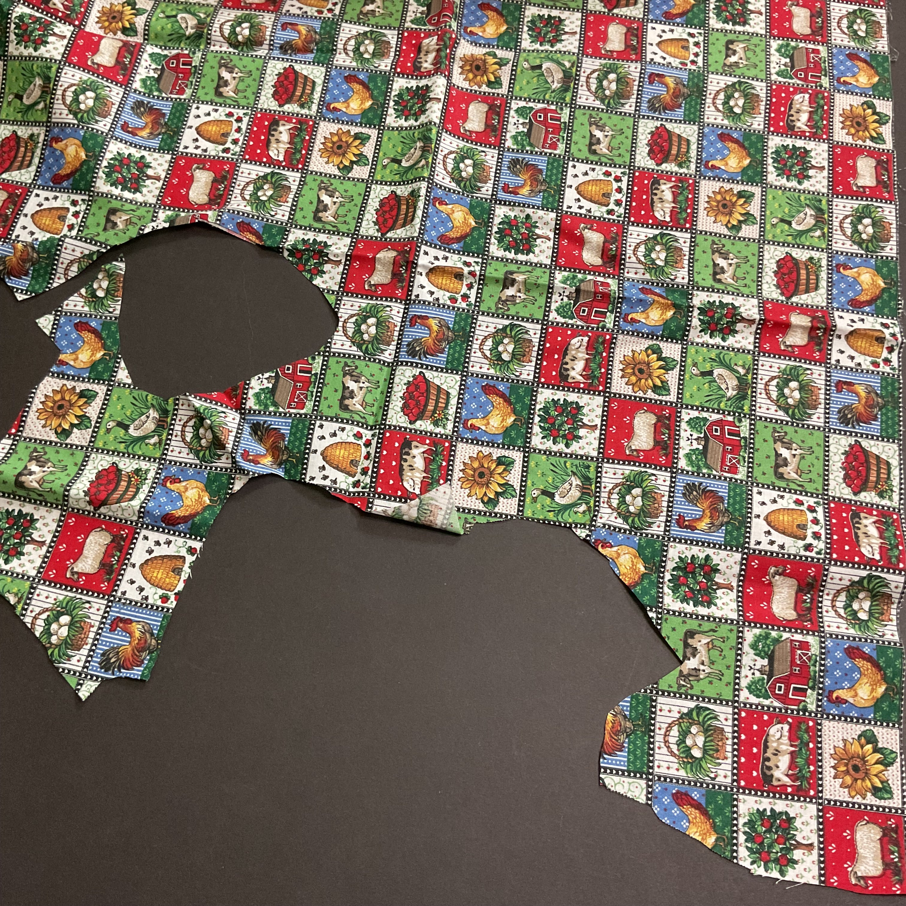 Country Checkerboard Cotton Fabric 15 x 39 Chickens