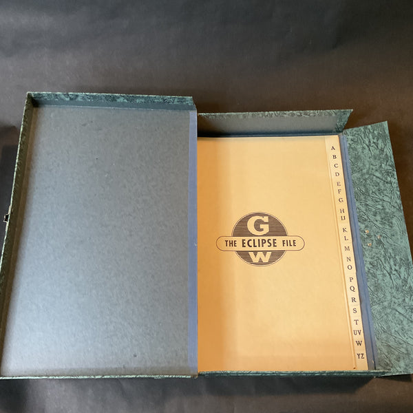 Vintage Globe Wernicke Document Holder Letter Box with Dividers