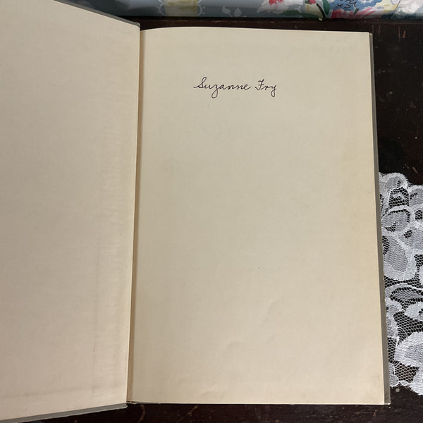 Brownie Scout Handbook Vintage 1951 Hardcover Book Ray Mitchell