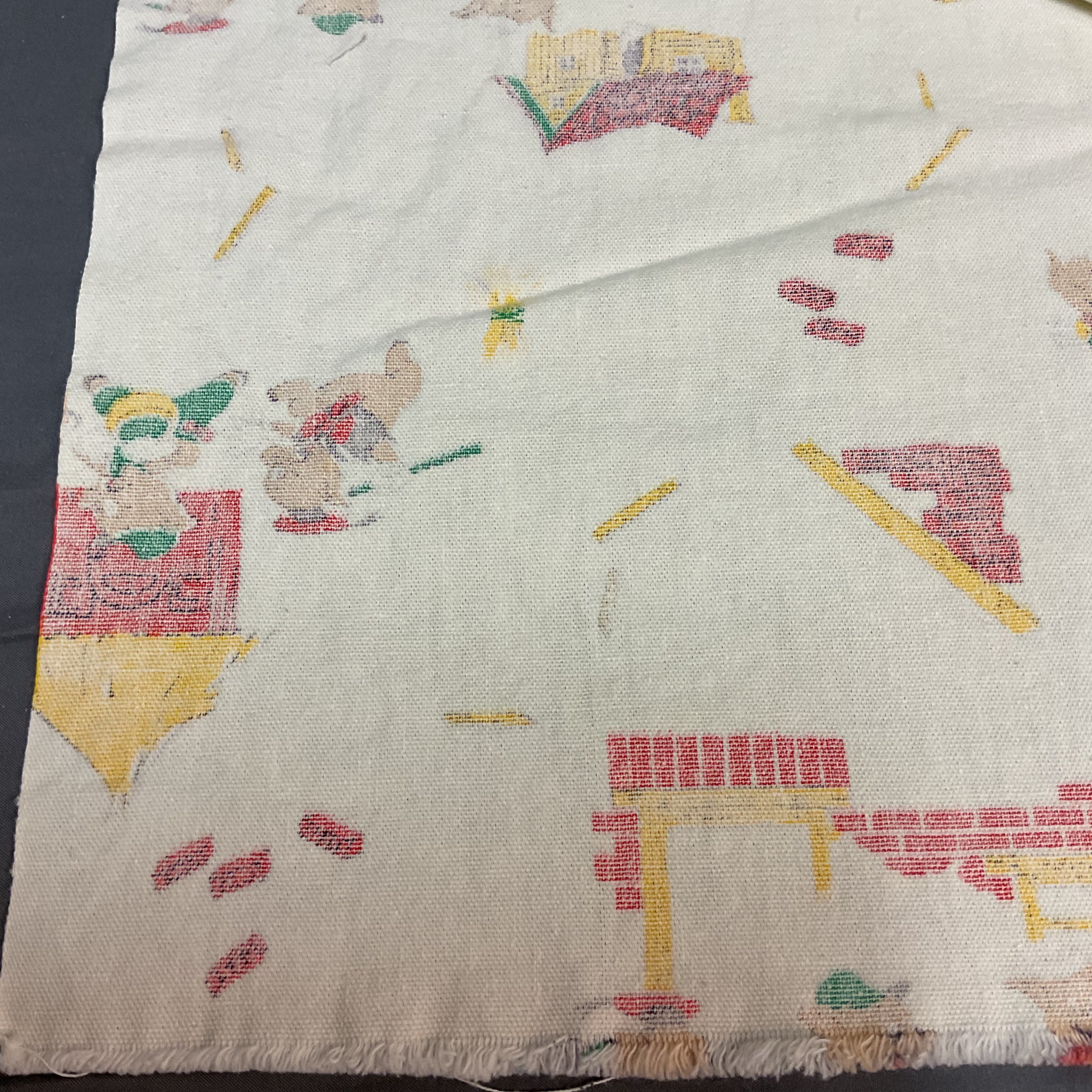 The Three Little Pigs Vintage 1970s Heavy Cotton Fabric 43 x 88