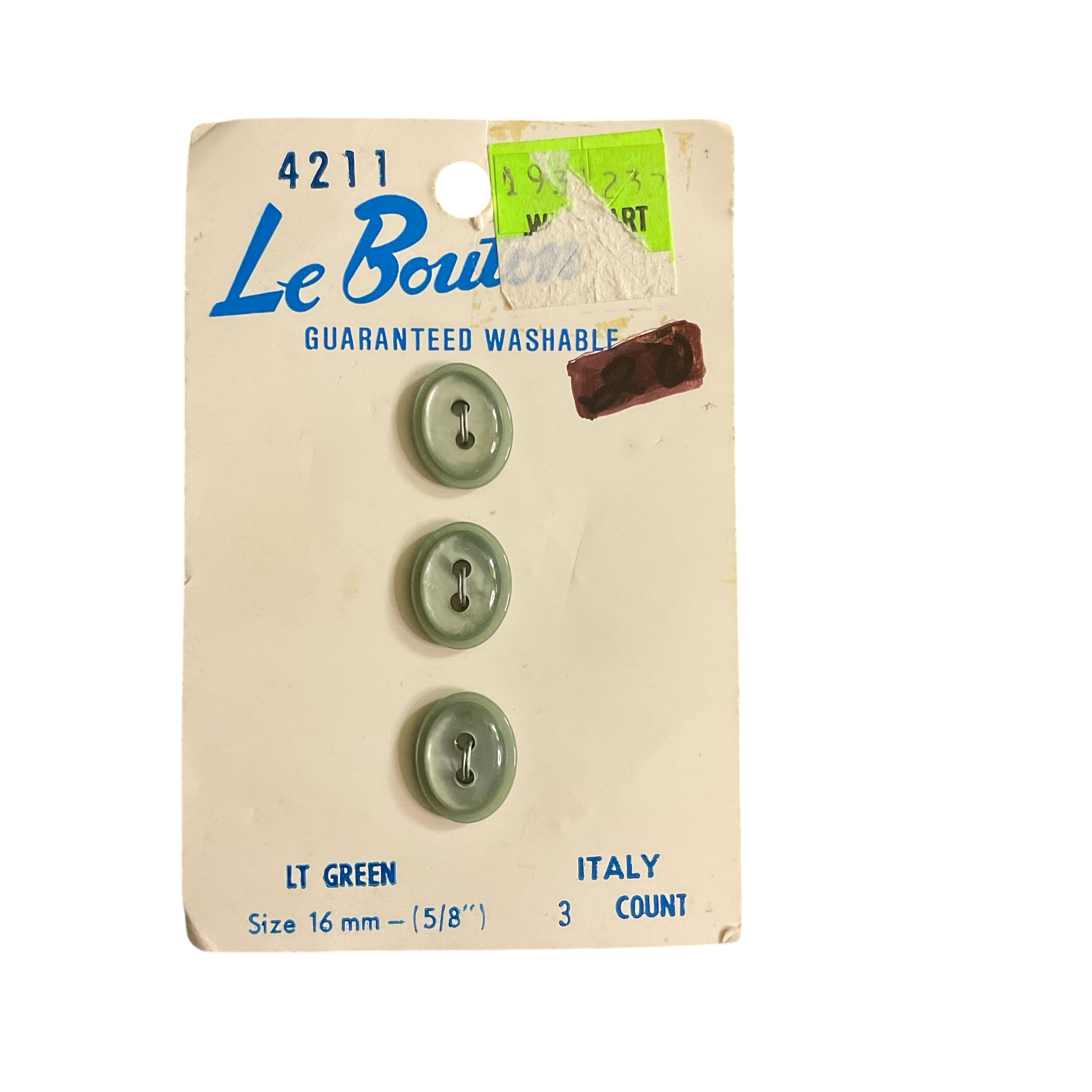Le Bouton Light Green 2 Hole Oval Buttons 3 on Card
