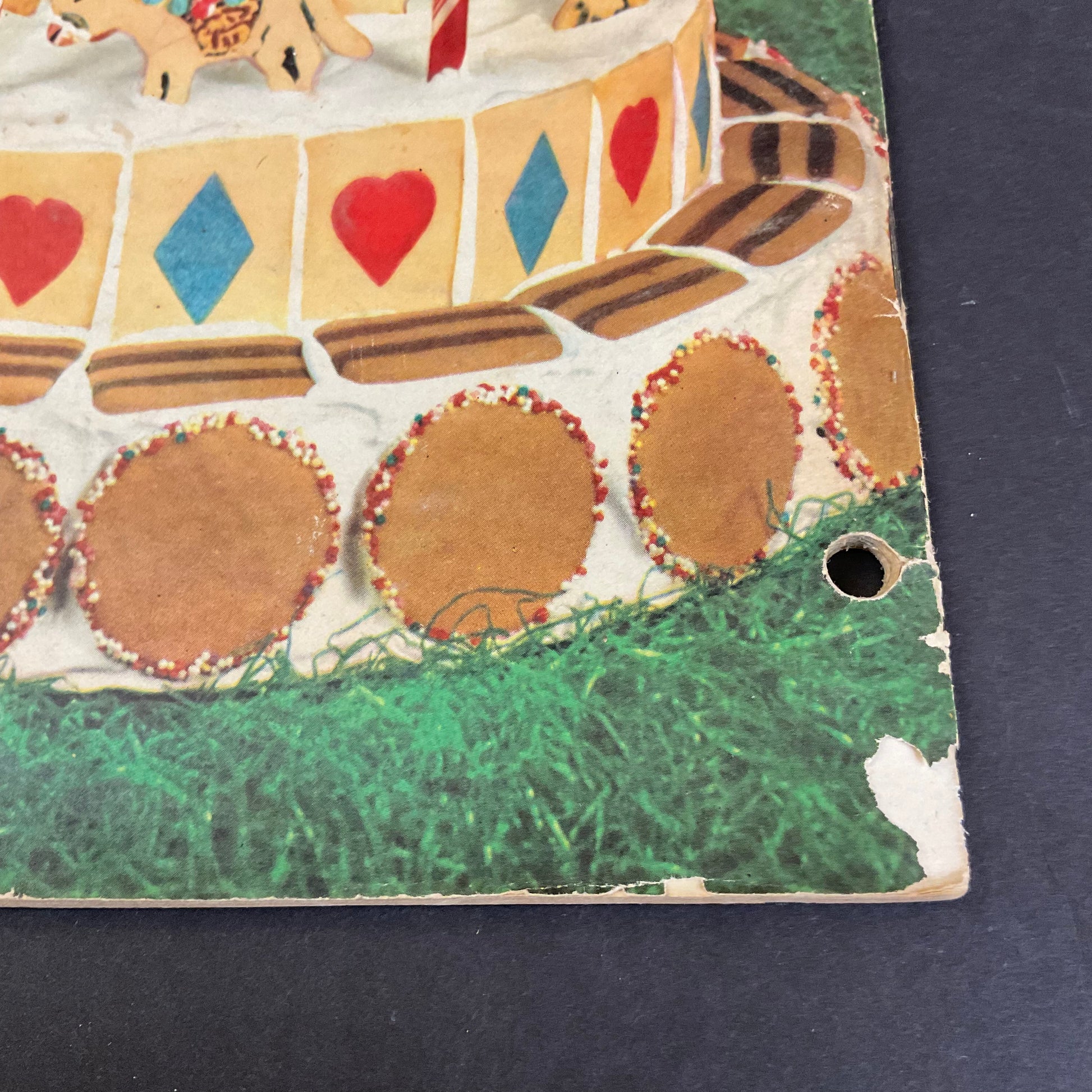 Betty Crocker’s Cooky Carnival Vintage 1957 Cookie Recipe Book - Avid Vintage