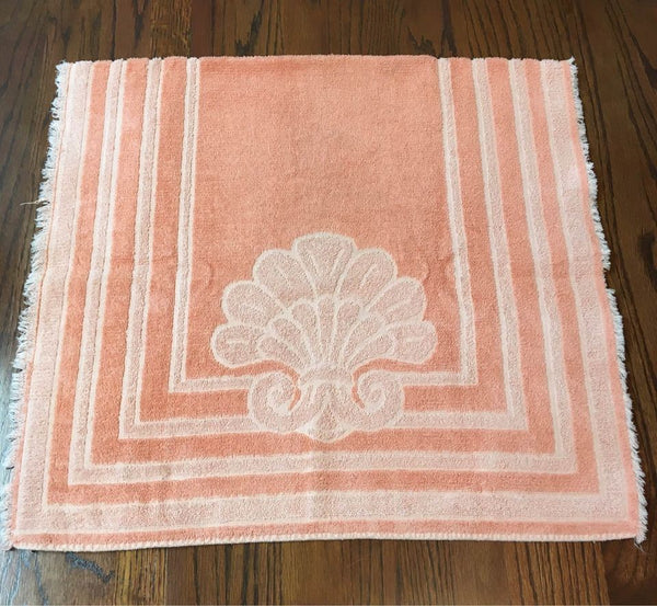 Vintage Bath Towel Coral Stripes and Shells Fringed Edges 23 x 42