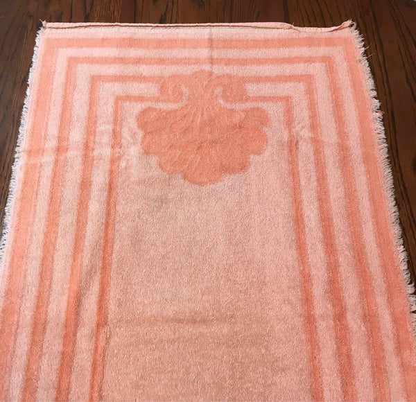Vintage Bath Towel Coral Stripes and Shells Fringed Edges 23 x 42
