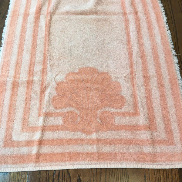 Vintage Bath Towel Coral Stripes and Shells Fringed Edges 23 x 42