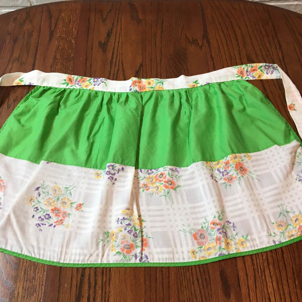 Vintage Kitchen Half Apron Green Floral 3 Pockets Tie Back