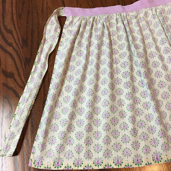 Vintage Kitchen Half Apron Purple and Green Hearts Floral One Pocket