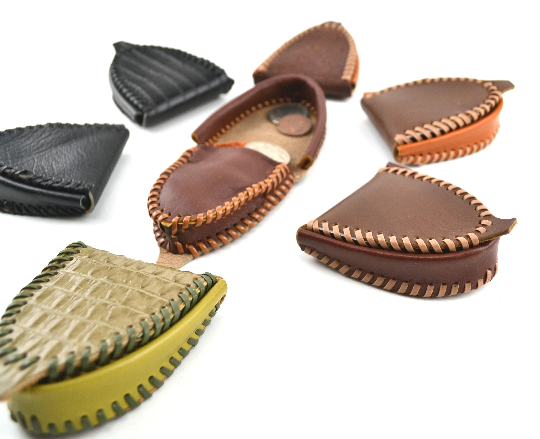 Vintage Leather Horseshoe Coin Purse Hand Stitched Folding Moccasin Wallet