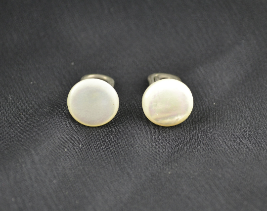 Vintage Mother of Pearl Mens Cufflinks Set