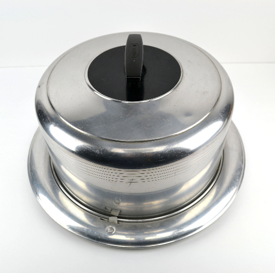 Vintage West Bend Locking Aluminum Round Cake Keeper Carrier with Lid