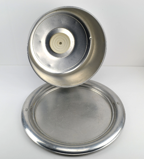 Vintage West Bend Locking Aluminum Round Cake Keeper Carrier with Lid