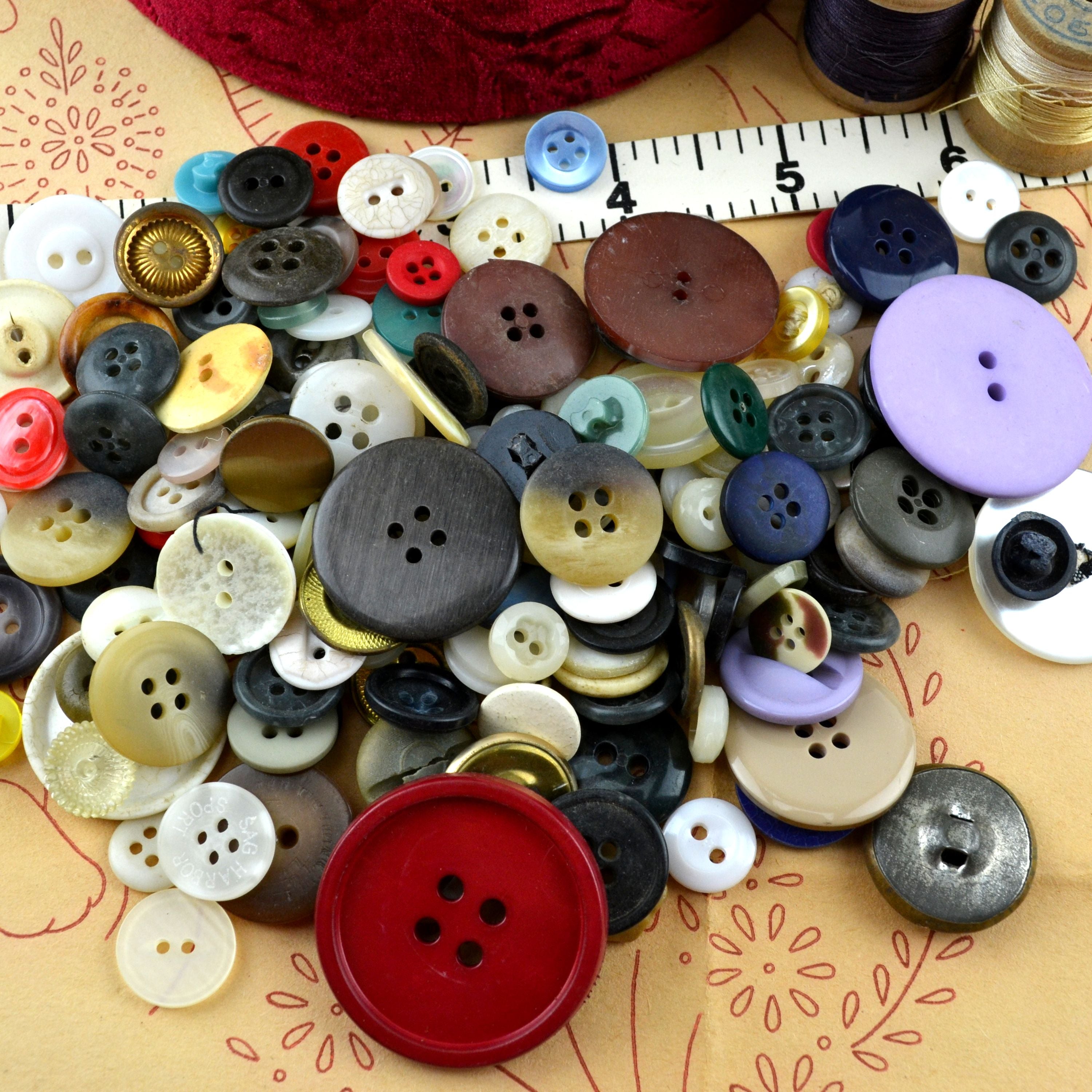 Avid Vintage Vintage collectibles