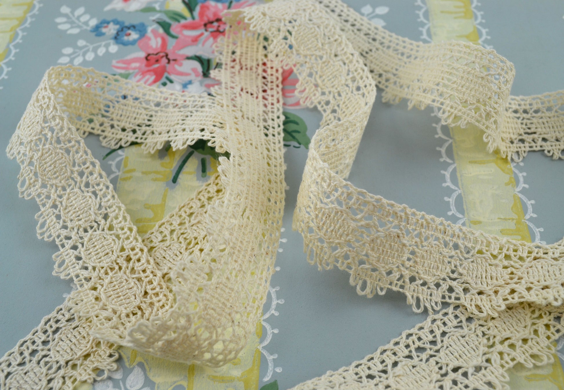 2 Yards Beige Model Lace Soft Yardage - Avid Vintage