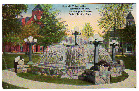 Vintage Cedar Rapids Iowa Postcard Electric Fountain in Washinton Square 1910s Souvenir View - Avid Vintage