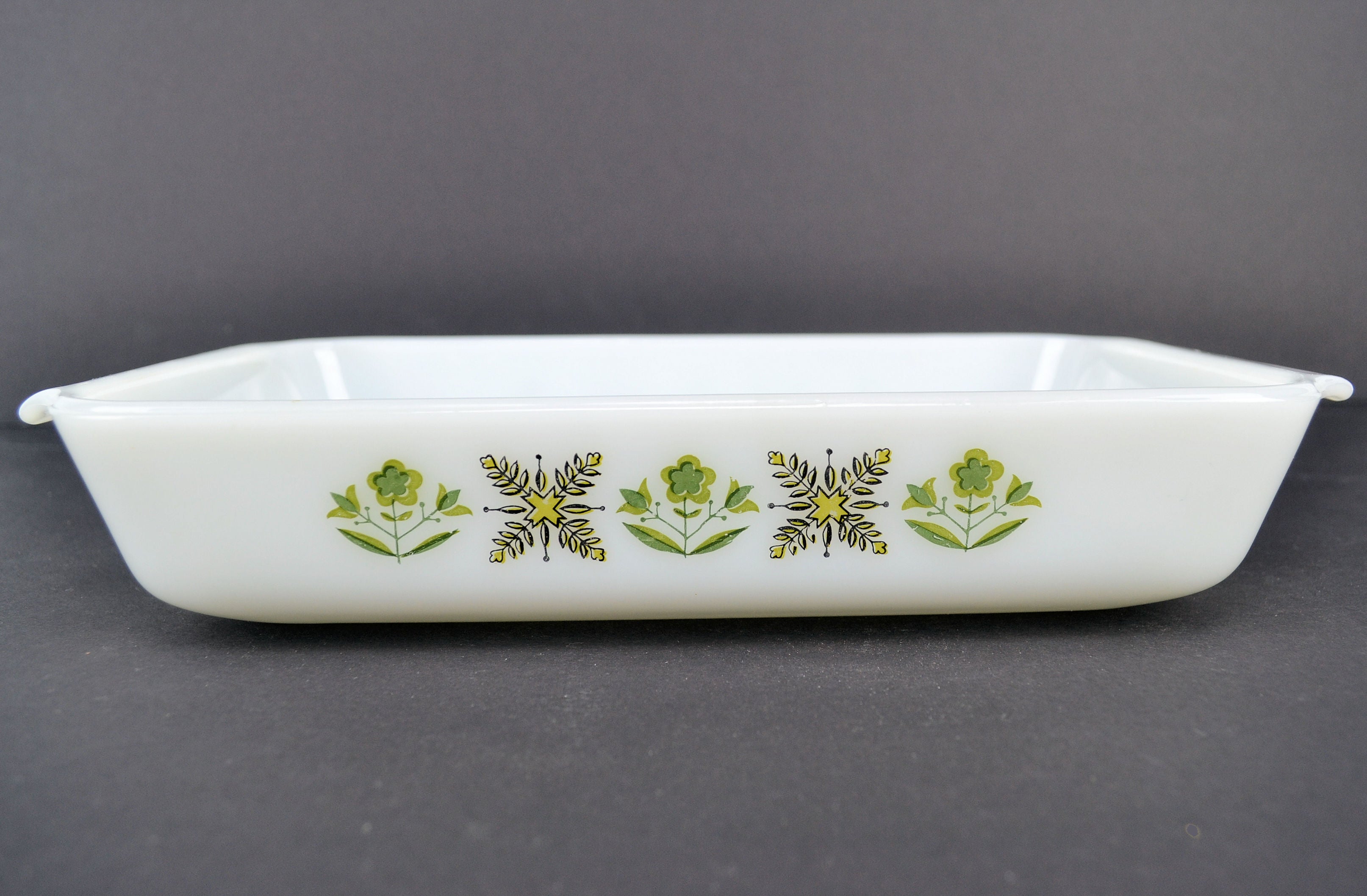 Avid Vintage Vintage collectibles