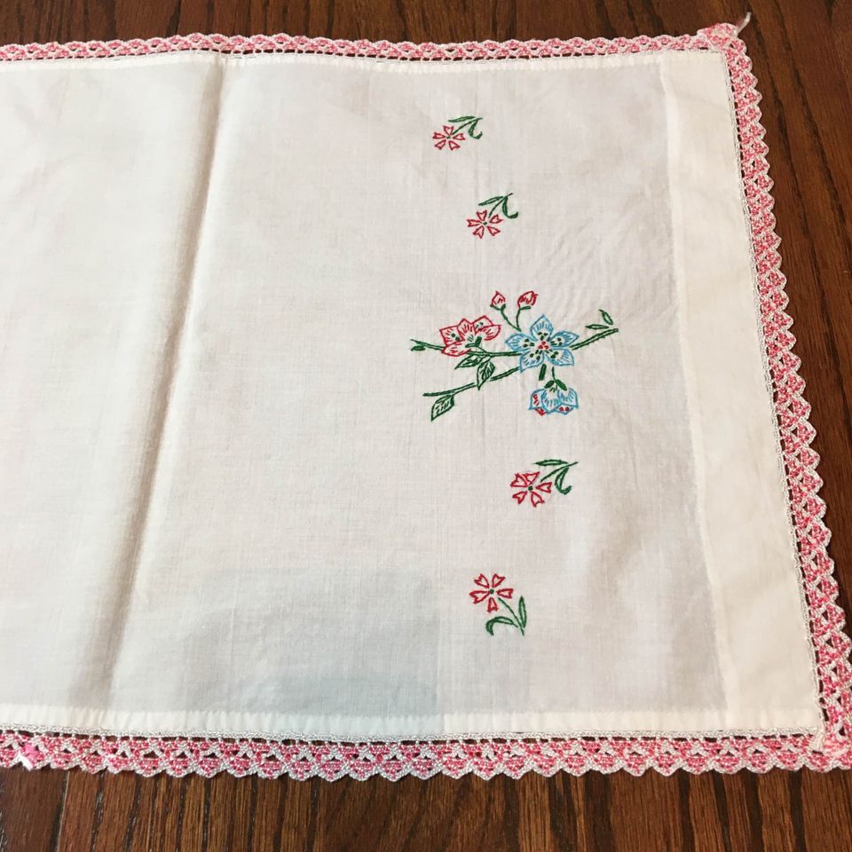 Vintage 1965 Hand Embroidered Dresser Scarf or Table Runner Lily Pads 40 x 13 - Avid Vintage