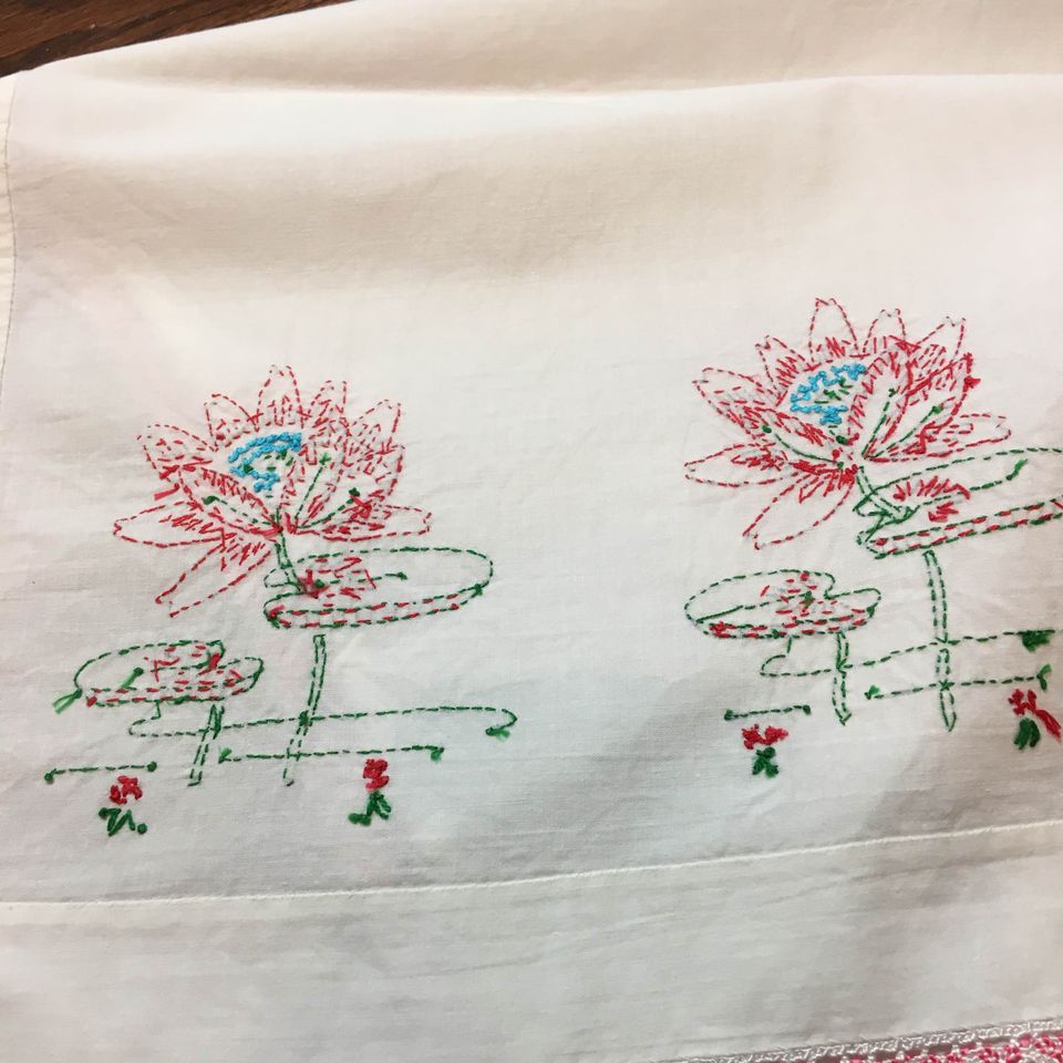 Vintage 1965 Hand Embroidered Dresser Scarf or Table Runner Lily Pads 40 x 13 - Avid Vintage