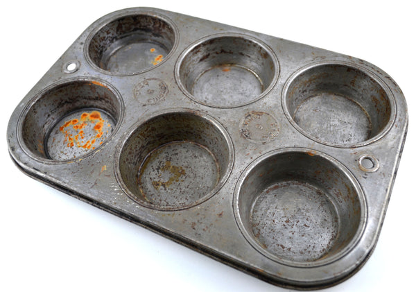 Vintage EKCO 6 Muffin Cupcake Chicago Baking Pan Tin Food Photography Prop