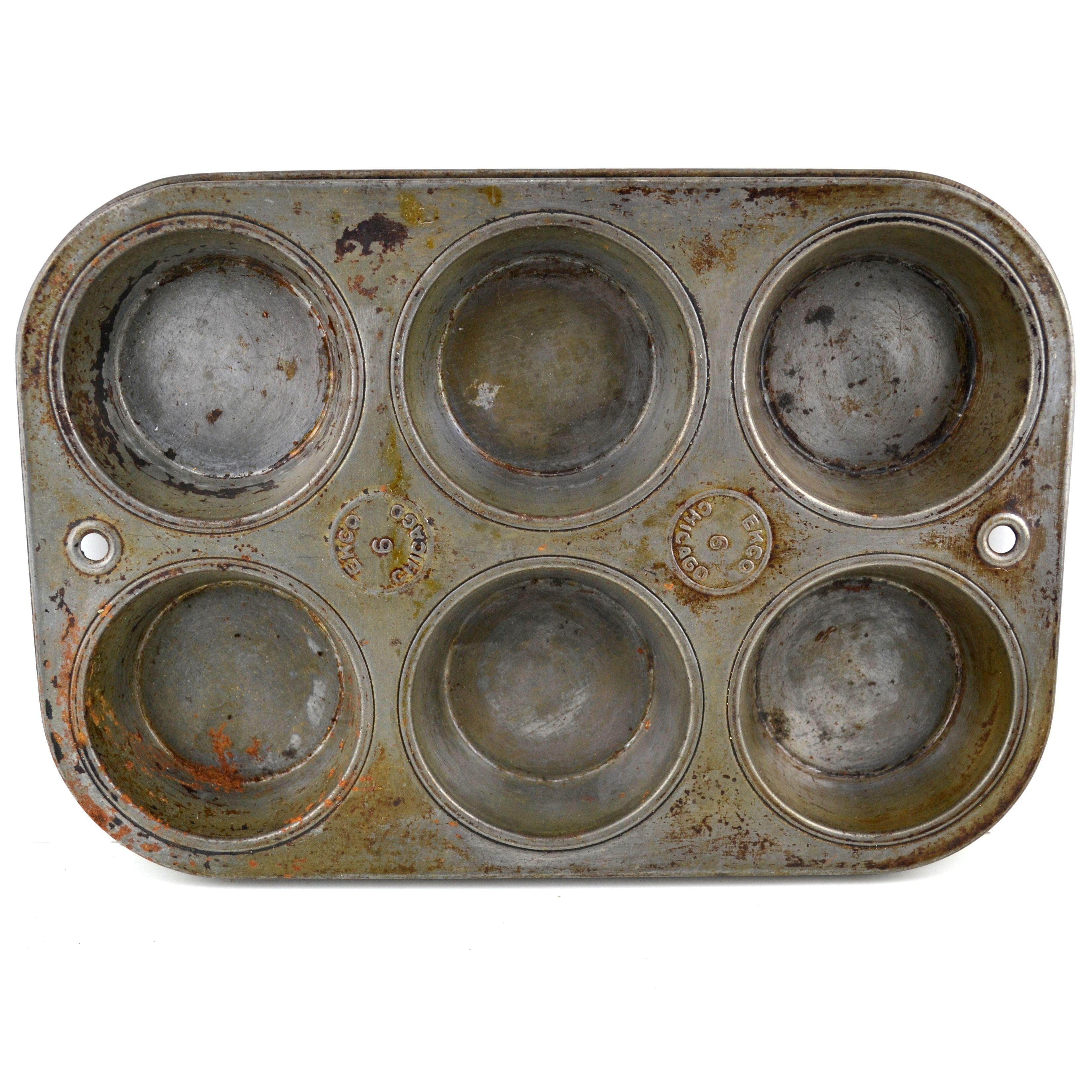 Vintage EKCO Chicago 6 Muffin Cupcake Baking Pan Tin 1 Inch Deep Cups - Avid Vintage