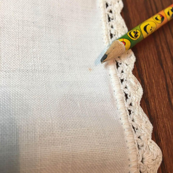 Vintage Hand Embroidered Table Runner Dresser Scarf Floral Leaves Crochet Edging 14 x 39