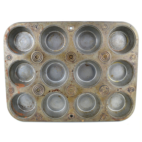 Vintage Muffin Cupcake Baking Tin 12 Round Aged Rusty Food Photography Prop