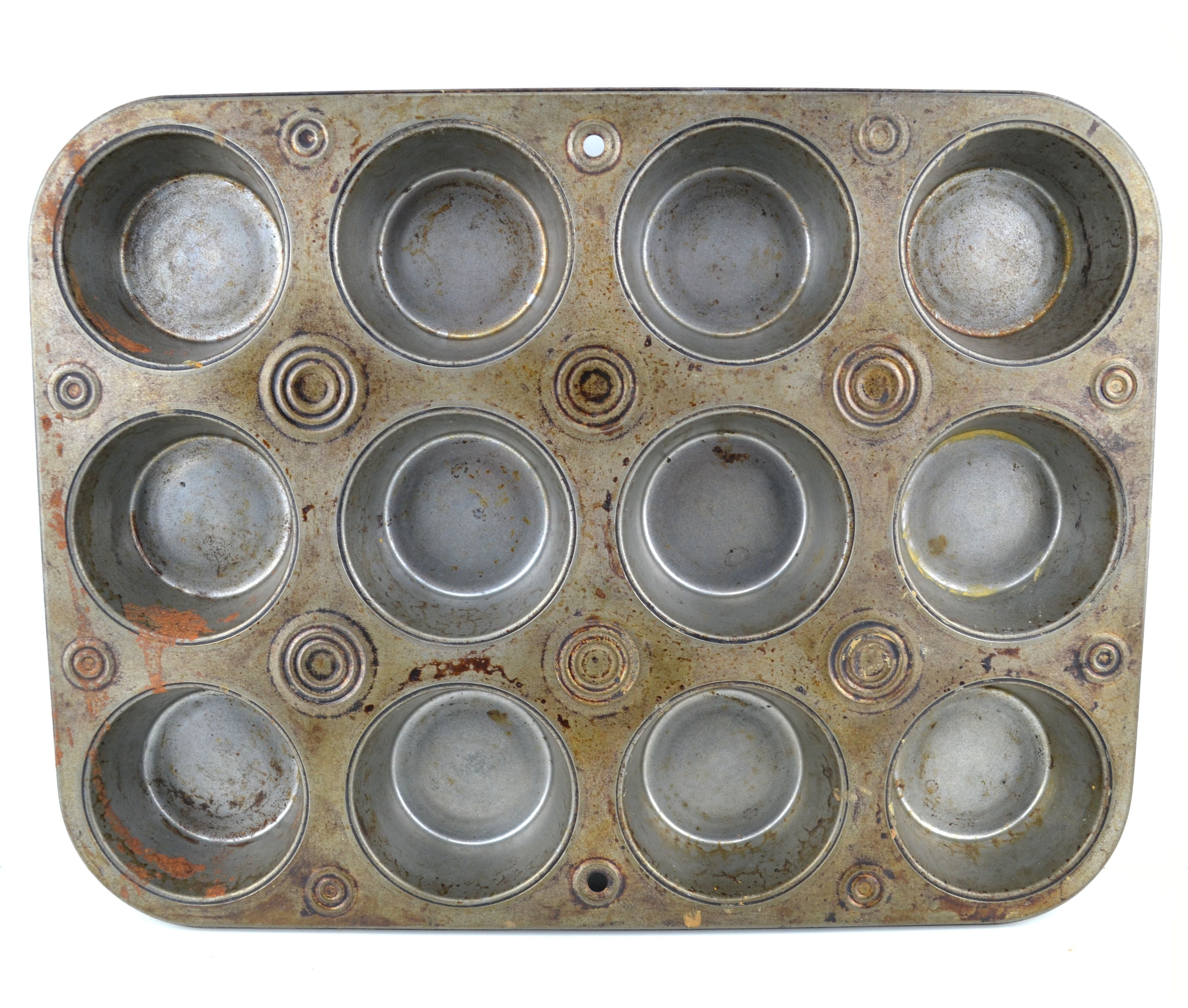 Vintage Muffin Cupcake Baking Tin 12 Round Aged Rusty Food Photography Prop - Avid Vintage