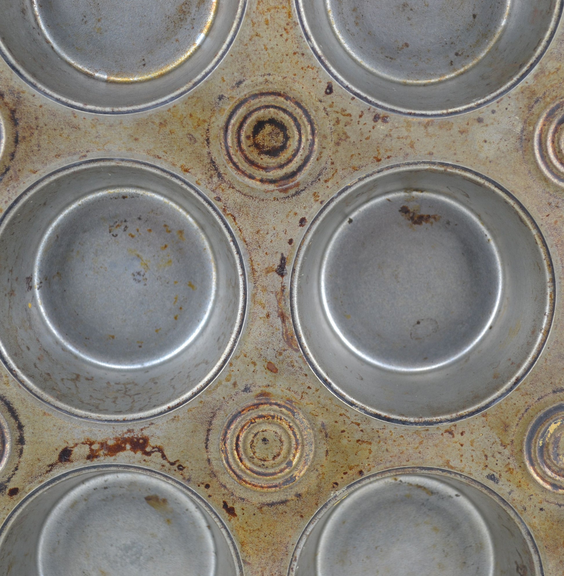 Vintage Muffin Cupcake Baking Tin 12 Round Aged Rusty Food Photography Prop - Avid Vintage