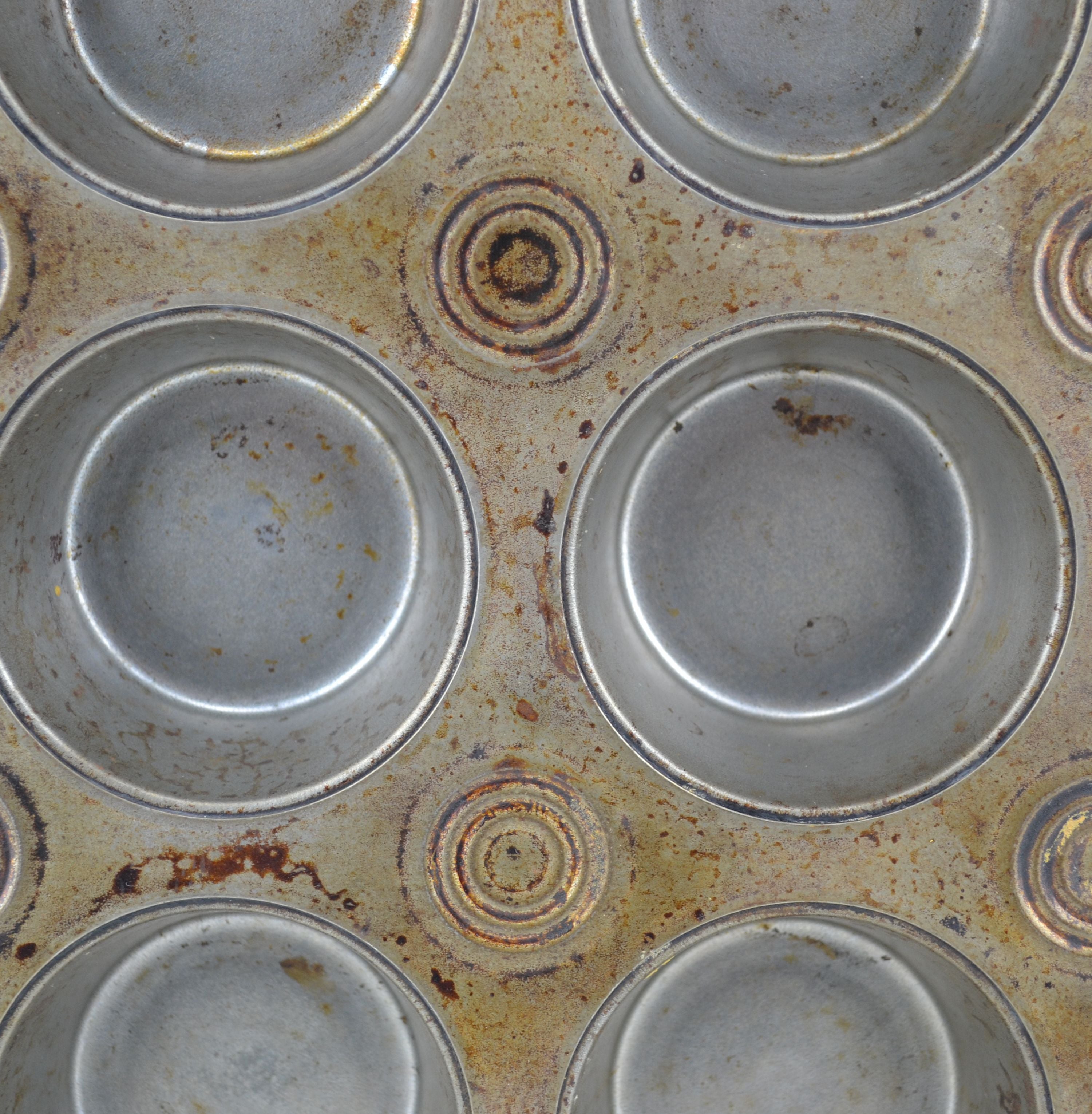 Vintage Muffin Cupcake Baking Tin 12 Round Aged Rusty Food Photography Prop - Avid Vintage