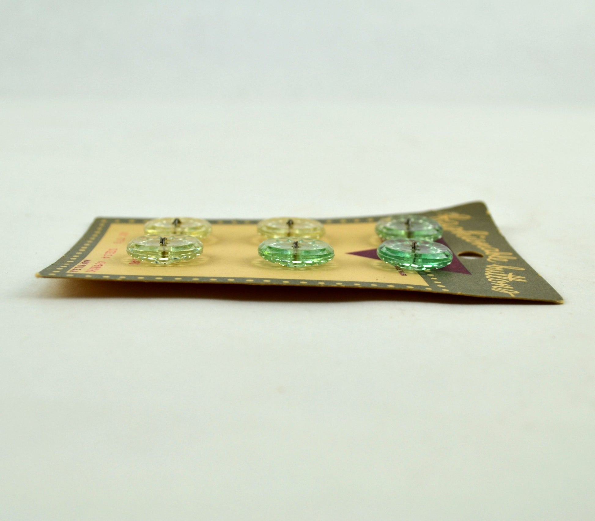 Vintage Le Chic Carded Buttons Clear Plastic Round Green 6 on Card No 579 Size 24 - Avid Vintage