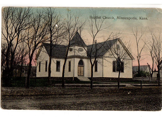 Vintage Post Card Minneapolis Kansas Baptist Church 1910s Town View - Avid Vintage
