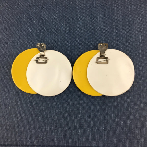 Vintage 1970s Vinyl Shoe Clips Groovy Yellow and White Circles